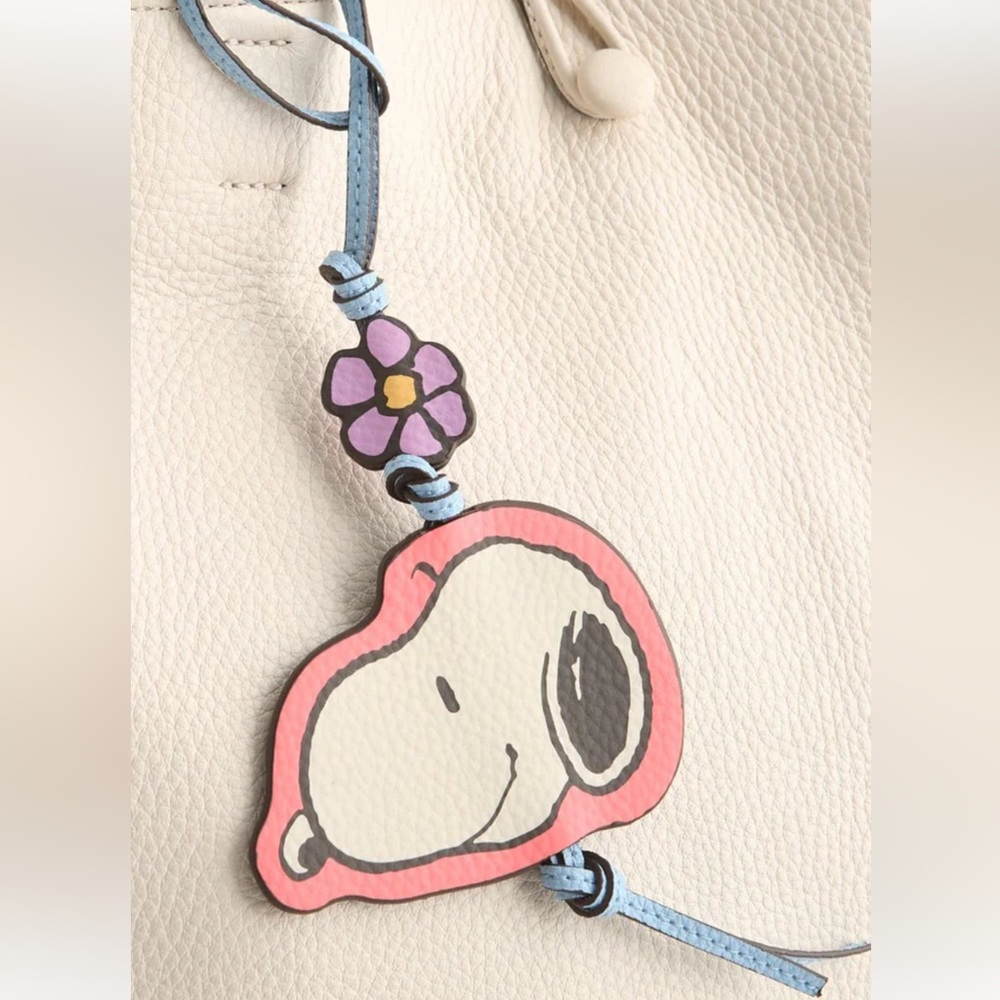 NWT NEW Vera Bradley Peanuts Snoopy Bag Charm Purse Charm Keychain